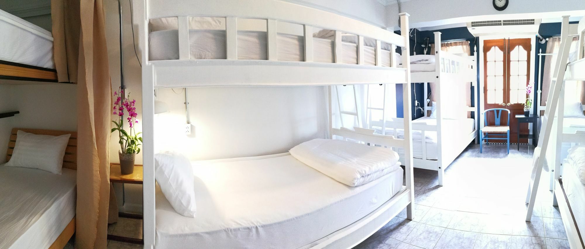 Bed In Town Hostel Chiang Mai Exterior photo